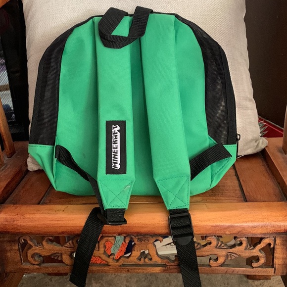 bnwot Minecraft small (lunch) backpack - Picture 2 of 5